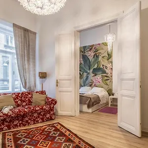 Casa Iaia , Budapest Ungheria